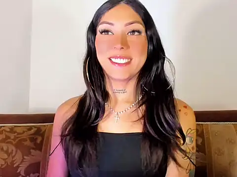 Snapshot of Megan_Gil_ chatting on October 9, 2025, 1:55 pm Megan Gil online show from October 9, 2025, 1:55 pm