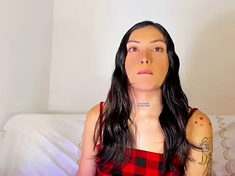 Snapshot of Megan_Gil_ chatting on October 21, 2025, 1:05 am Megan Gil online show from October 21, 2025, 1:05 am