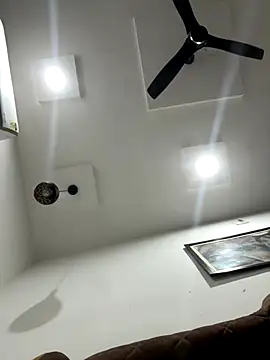 hottestboy03 online show from November 29, 2025, 6:02 am