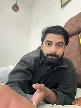 hottestboy03 online show from December 4, 2025, 6:01 am