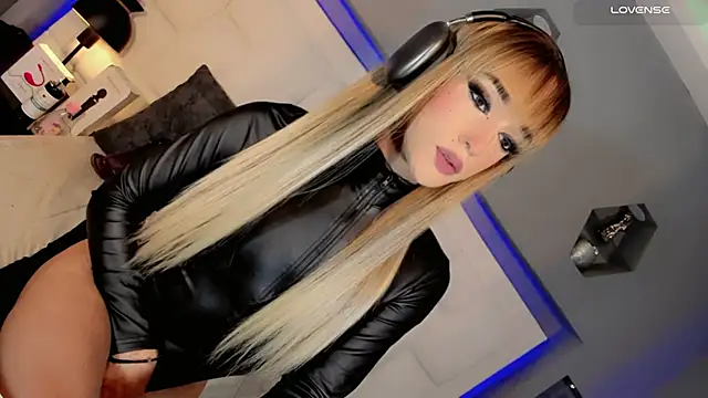 Ariia-janee online show from March 31, 2026, 5:20 am