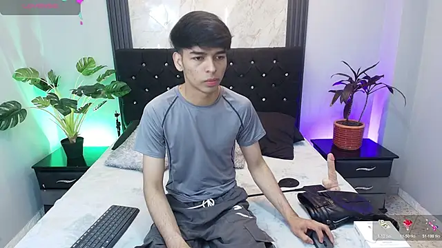 OnlyJos online show from November 10, 2025, 6:13 pm