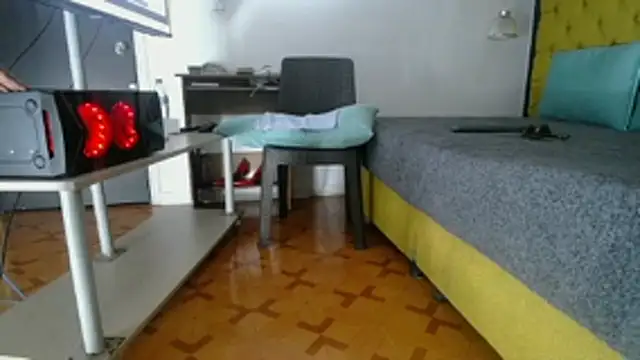 Snapshot of LADY-IN-BLACK chatting on October 25, 2025, 4:51 pm LADY-IN-BLACK online show from October 25, 2025, 4:51 pm