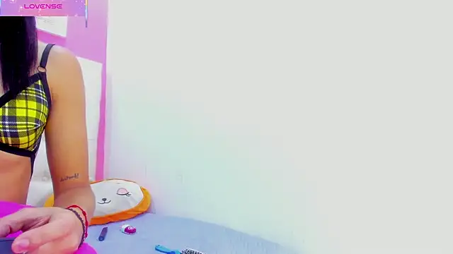 Macarena 05 online show from April 19, 2026, 2:23 am