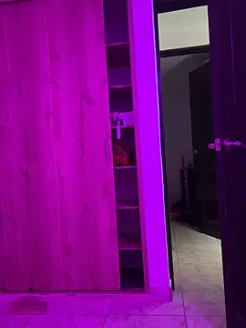 Miagomezx online show from March 4, 2026, 6:37 pm