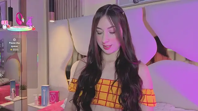 Snapshot of SofiJones_ chatting on November 21, 2025, 10:31 pm SofiJones online show from November 21, 2025, 10:31 pm