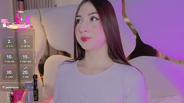 Snapshot of SofiJones_ chatting on November 20, 2025, 9:36 pm SofiJones online show from November 20, 2025, 9:36 pm