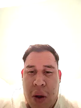 Snapshot of Osito95_ chatting on October 23, 2025, 7:29 am Osito95  online show from October 23, 2025, 7:29 am