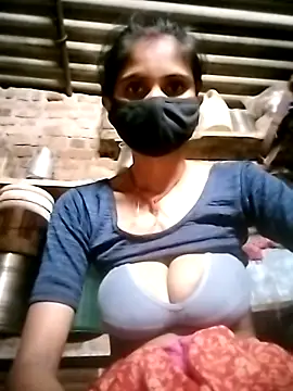 Snapshot of Joshi_Love143 chatting on November 4, 2025, 2:10 pm Joshi Love143 online show from November 4, 2025, 2:10 pm