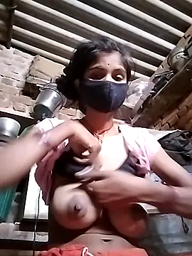 Snapshot of Joshi_Love143 chatting on November 13, 2025, 11:08 pm Joshi Love143 online show from November 13, 2025, 11:08 pm