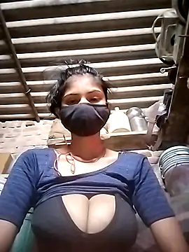 Snapshot of Joshi_Love143 chatting on December 2, 2025, 11:28 pm Joshi Love143 online show from December 2, 2025, 11:28 pm