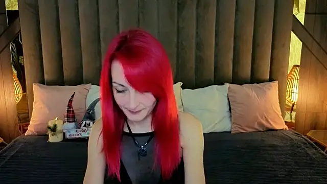 BrandyBloom online show from December 16, 2025, 8:13 pm