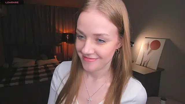 Snapshot of OdellaFrake chatting on October 25, 2025, 8:20 pm OdellaFrake online show from October 25, 2025, 8:20 pm