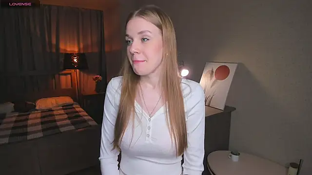 Snapshot of OdellaFrake chatting on November 6, 2025, 7:29 pm OdellaFrake online show from November 6, 2025, 7:29 pm