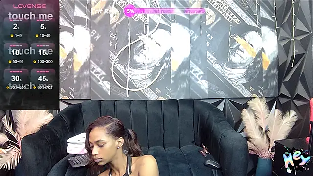 Lilmisbaddyxxx online show from November 5, 2025, 4:54 pm