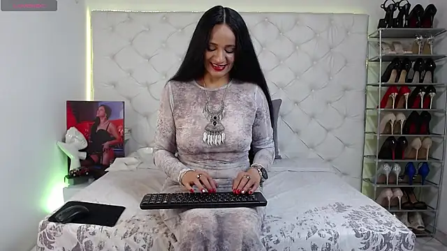 Snapshot of yury_m2_ chatting on October 28, 2025, 2:56 am yury m2 online show from October 28, 2025, 2:56 am