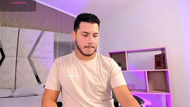 Axel grey  online show from February 17, 2026, 12:46 pm