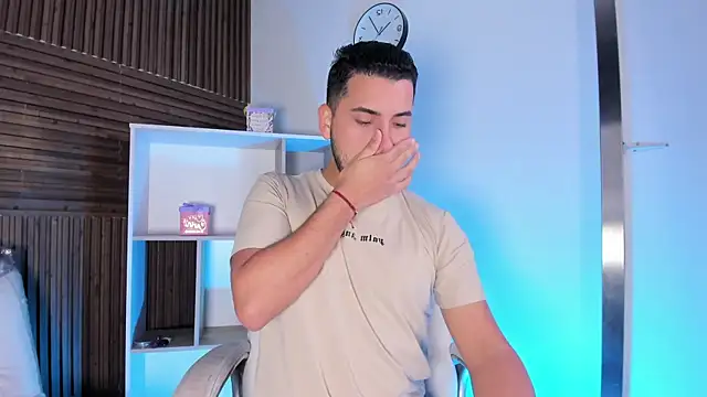 Snapshot of Axel_grey_ chatting on October 28, 2025, 12:15 pm Axel grey online show from October 28, 2025, 12:15 pm