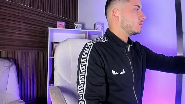 Snapshot of Axel_grey_ chatting on November 26, 2025, 12:16 pm Axel grey online show from November 26, 2025, 12:16 pm