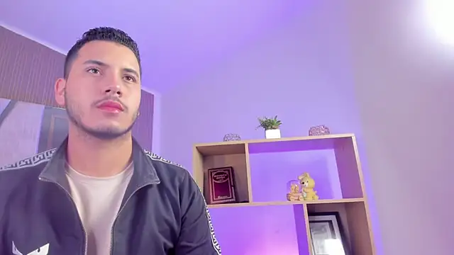 Axel grey  online show from March 27, 2026, 12:28 pm