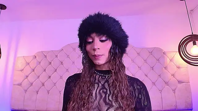 Zahara1 online show from December 4, 2025, 7:02 pm