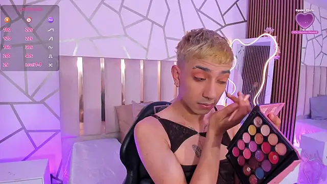 CYRUS TAY online show from April 19, 2026, 12:28 pm