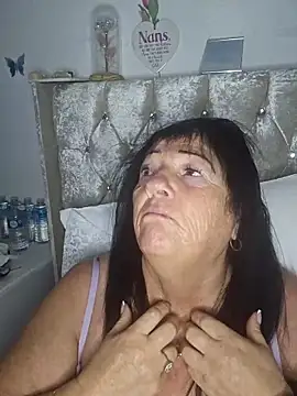 Angeldelightt online show from November 4, 2025, 9:07 pm