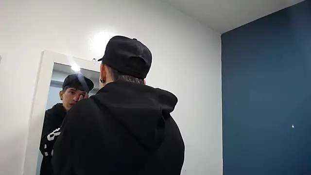 Jheampiiero online show from November 24, 2025, 12:49 pm