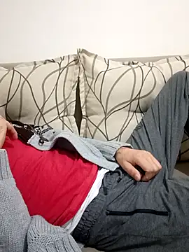 Snapshot of OGUZOZAN chatting on September 28, 2025, 4:19 am OGUZOZAN online show from September 28, 2025, 4:19 am