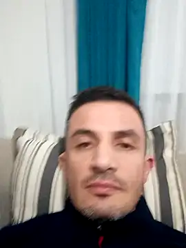 Snapshot of OGUZOZAN chatting on October 9, 2025, 8:42 pm OGUZOZAN online show from October 9, 2025, 8:42 pm