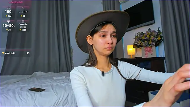 Snapshot of Amy_Loveme chatting on November 7, 2025, 4:06 am Amy Loveme online show from November 7, 2025, 4:06 am