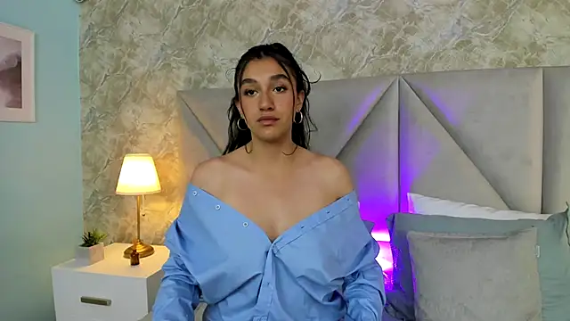 ValentiinaCruz online show from December 14, 2025, 8:47 pm