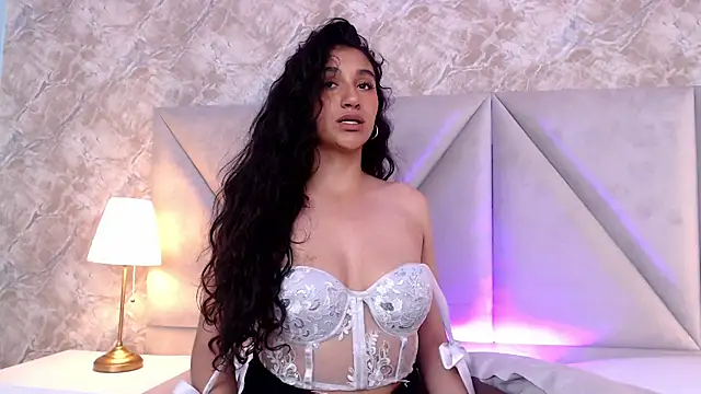 ValentiinaCruz online show from November 17, 2025, 7:34 am