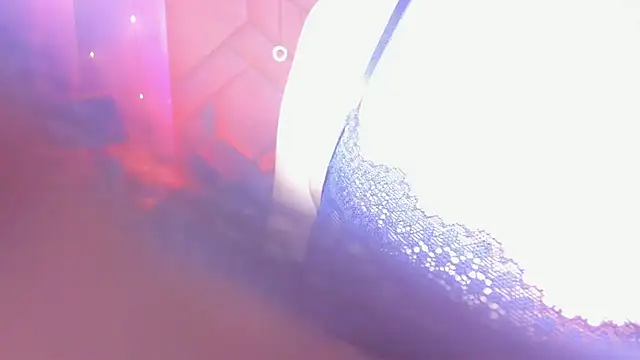 caroline  muller online show from April 7, 2026, 11:34 am