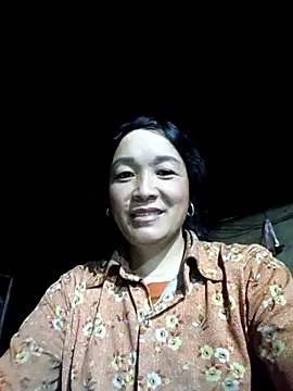 Snapshot of Bliss_rose chatting on February 18, 2026, 12:34 pm Bliss rose online show from February 18, 2026, 12:34 pm