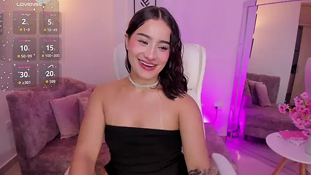 Snapshot of Saskia_litt chatting on November 21, 2025, 8:46 am Saskia litt online show from November 21, 2025, 8:46 am