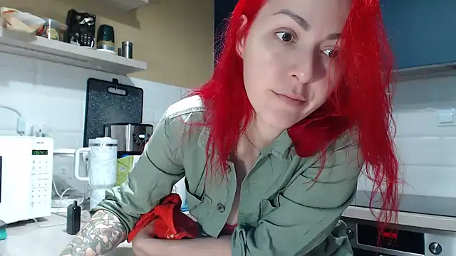 Snapshot of Arri_elle chatting on December 3, 2025, 11:36 pm Arri elle online show from December 3, 2025, 11:36 pm