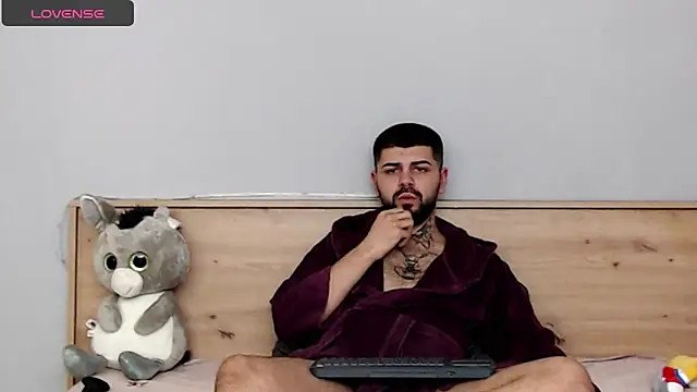 Snapshot of Killian_Vane chatting on October 4, 2025, 8:05 am Killian Vane online show from October 4, 2025, 8:05 am