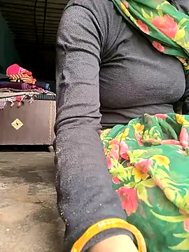 Snapshot of Cutyam chatting on November 17, 2025, 5:22 am Cutyam online show from November 17, 2025, 5:22 am