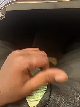 hotboy43339 online show from January 9, 2026, 4:19 am