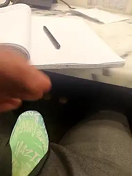 hotboy43339 online show from January 14, 2026, 9:02 am