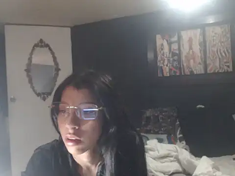 Snapshot of Dara-montenegro chatting on October 10, 2025, 6:14 am Dara-montenegro online show from October 10, 2025, 6:14 am