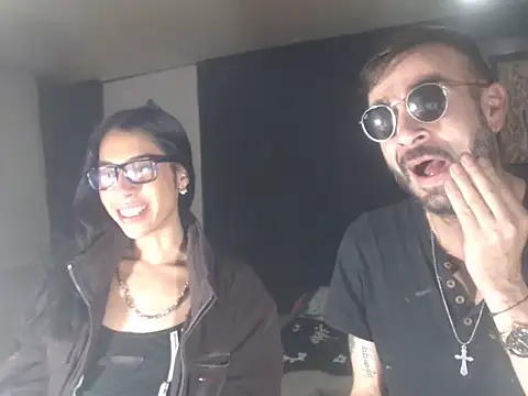 Snapshot of Dara-montenegro chatting on October 17, 2025, 6:39 am Dara-montenegro online show from October 17, 2025, 6:39 am