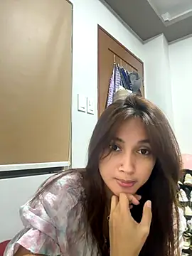 LanySylvia online show from September 24, 2025, 2:34 pm