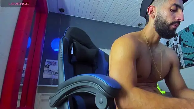 Yiyo10  online show from February 20, 2026, 6:26 am