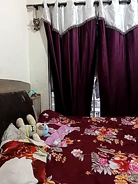 MEERAcle online show from March 27, 2026, 1:12 pm