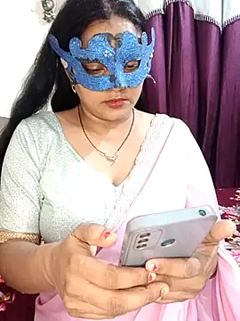 MEERAcle online show from April 18, 2026, 4:09 pm