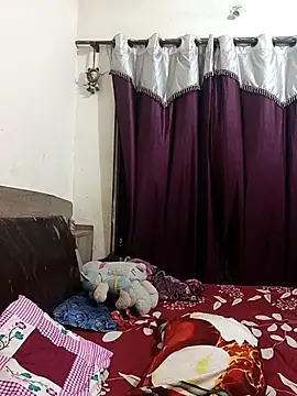 MEERAcle online show from March 12, 2026, 2:21 pm