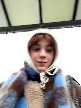 Snapshot of Only_April chatting on November 19, 2025, 11:21 am Only April online show from November 19, 2025, 11:21 am