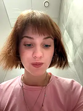 Snapshot of Only_April chatting on October 26, 2025, 9:10 am Only April online show from October 26, 2025, 9:10 am